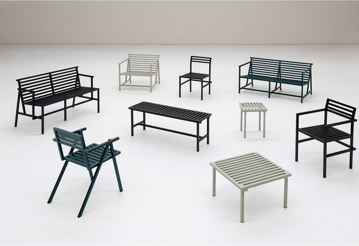 19 Outdoors Dining Chair, Nine