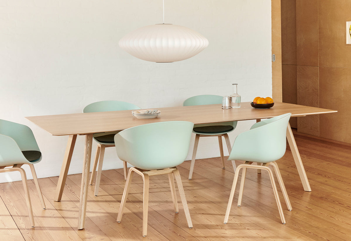 AAC 22 Chair, Hee welling, Hay