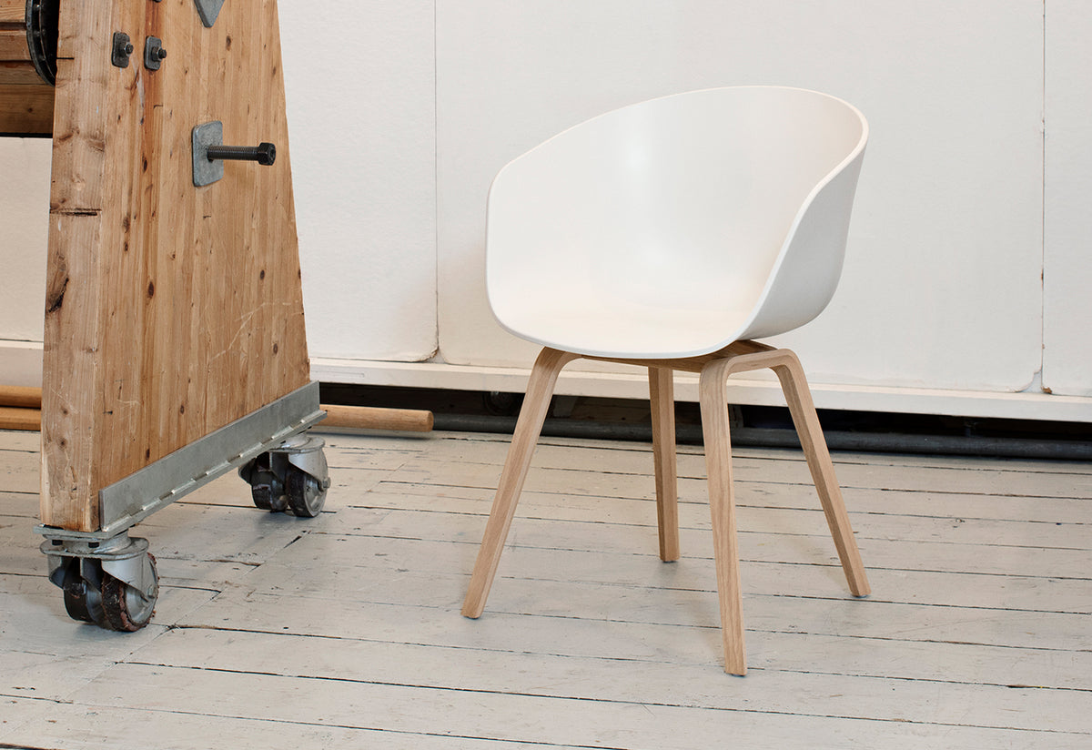 AAC 22 Chair, Hee welling, Hay