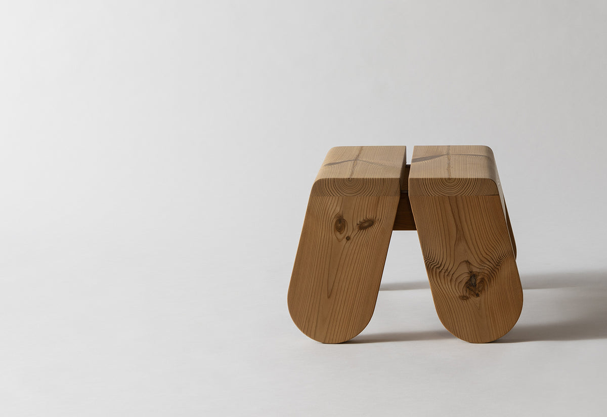 015 Peace Outdoor Footstool, Faye toogood, Vaarnii
