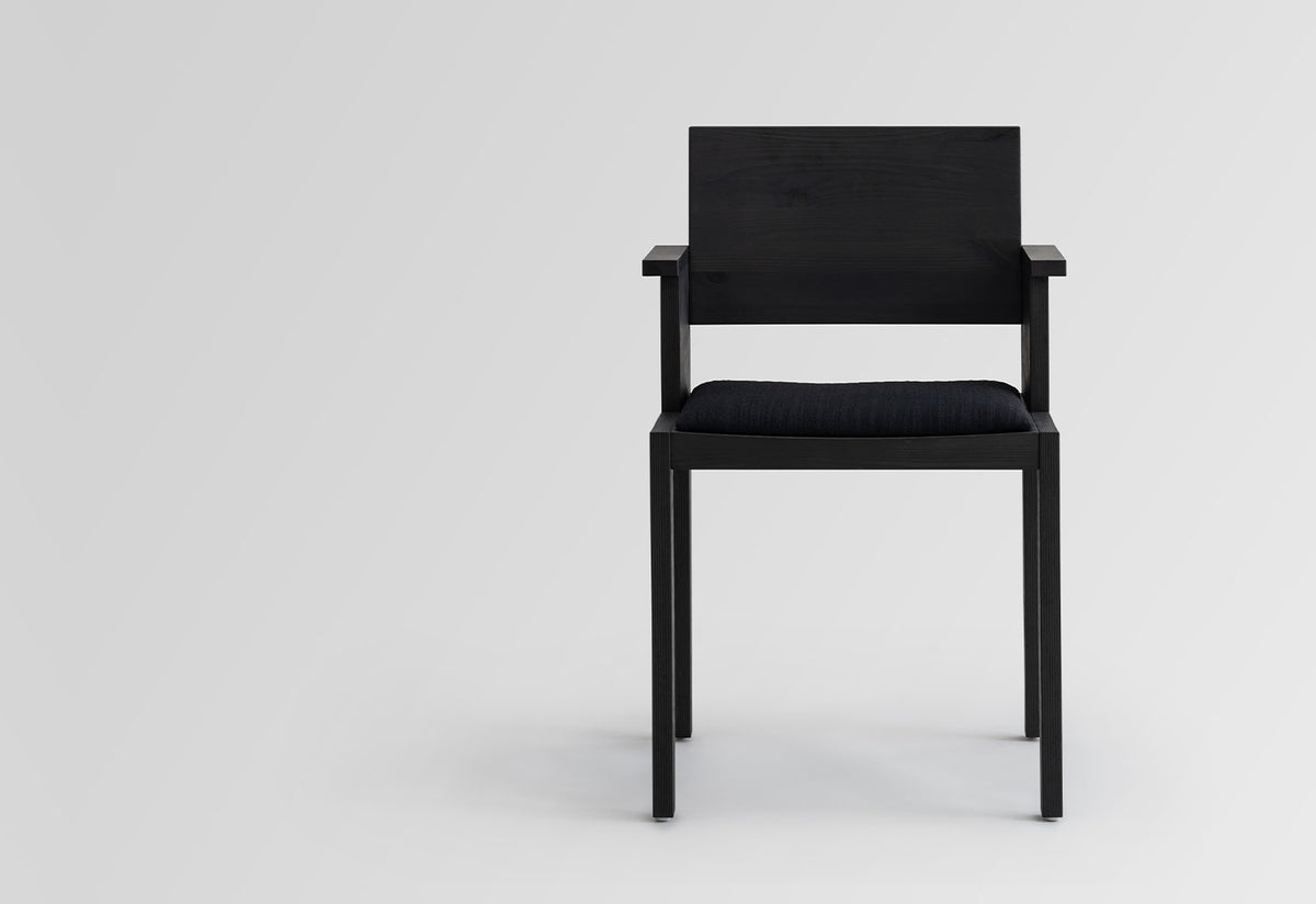 016 Maasto Dining Armchair, Ronan bouroullec, Vaarnii