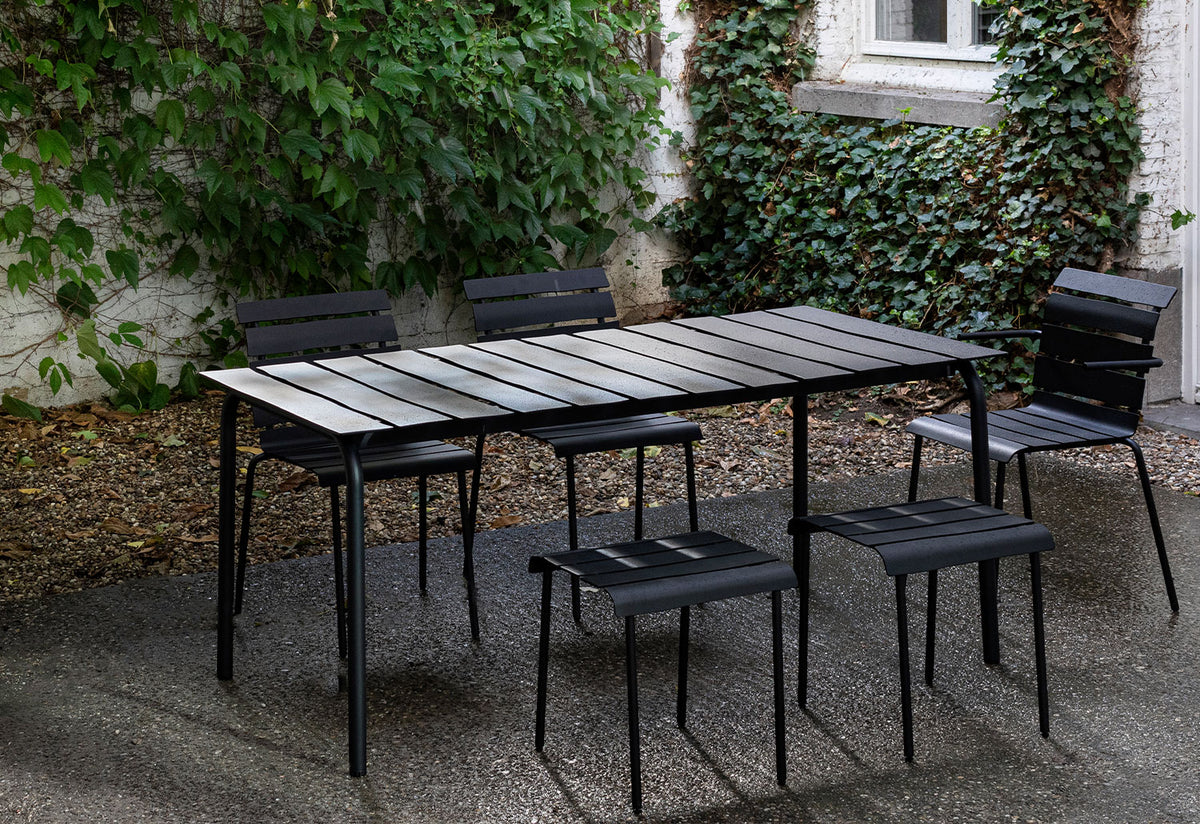 Aligned Table | Rectangle, Maarten baas, Valerie objects