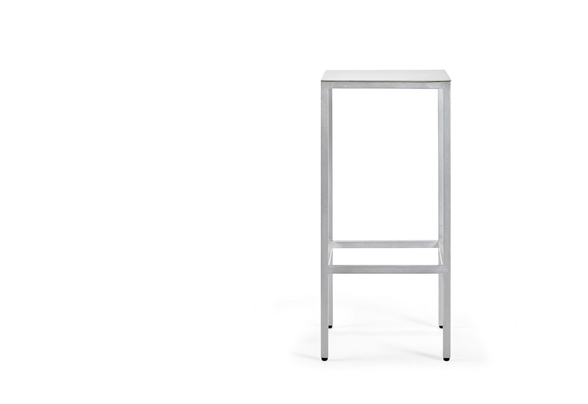 Alu Stool, Muller van severen, Valerie objects