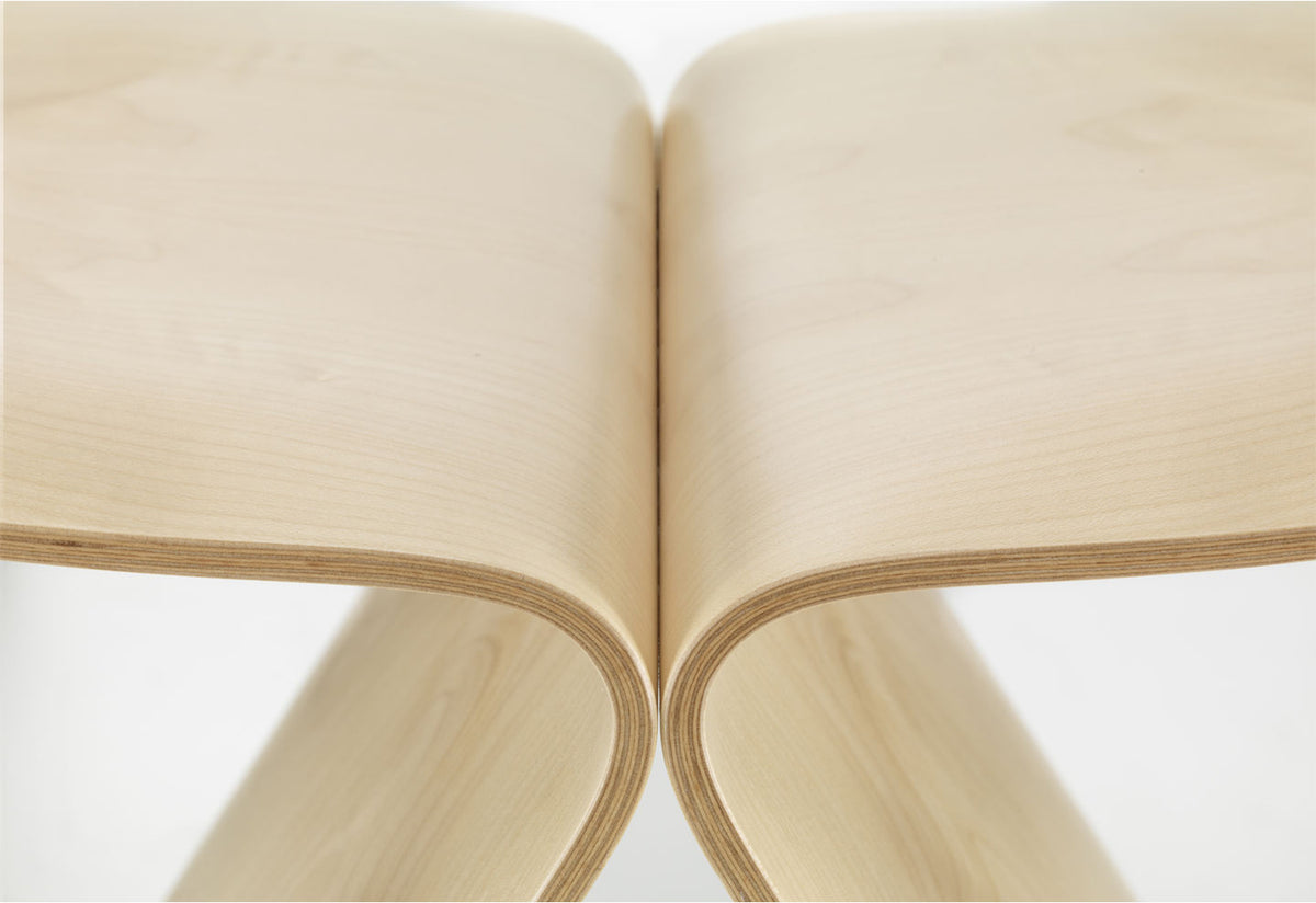 Butterfly Stool, Sori yanagi, Vitra