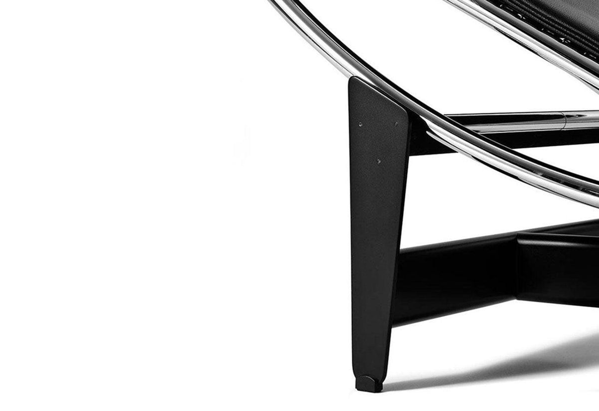 4 Chaise Longue à Reglage Continu, Le corbusier jeanneret perriand, Cassina
