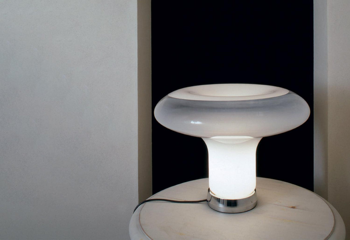 Lesbo Table Lamp, Angelo mangiarotti, Artemide