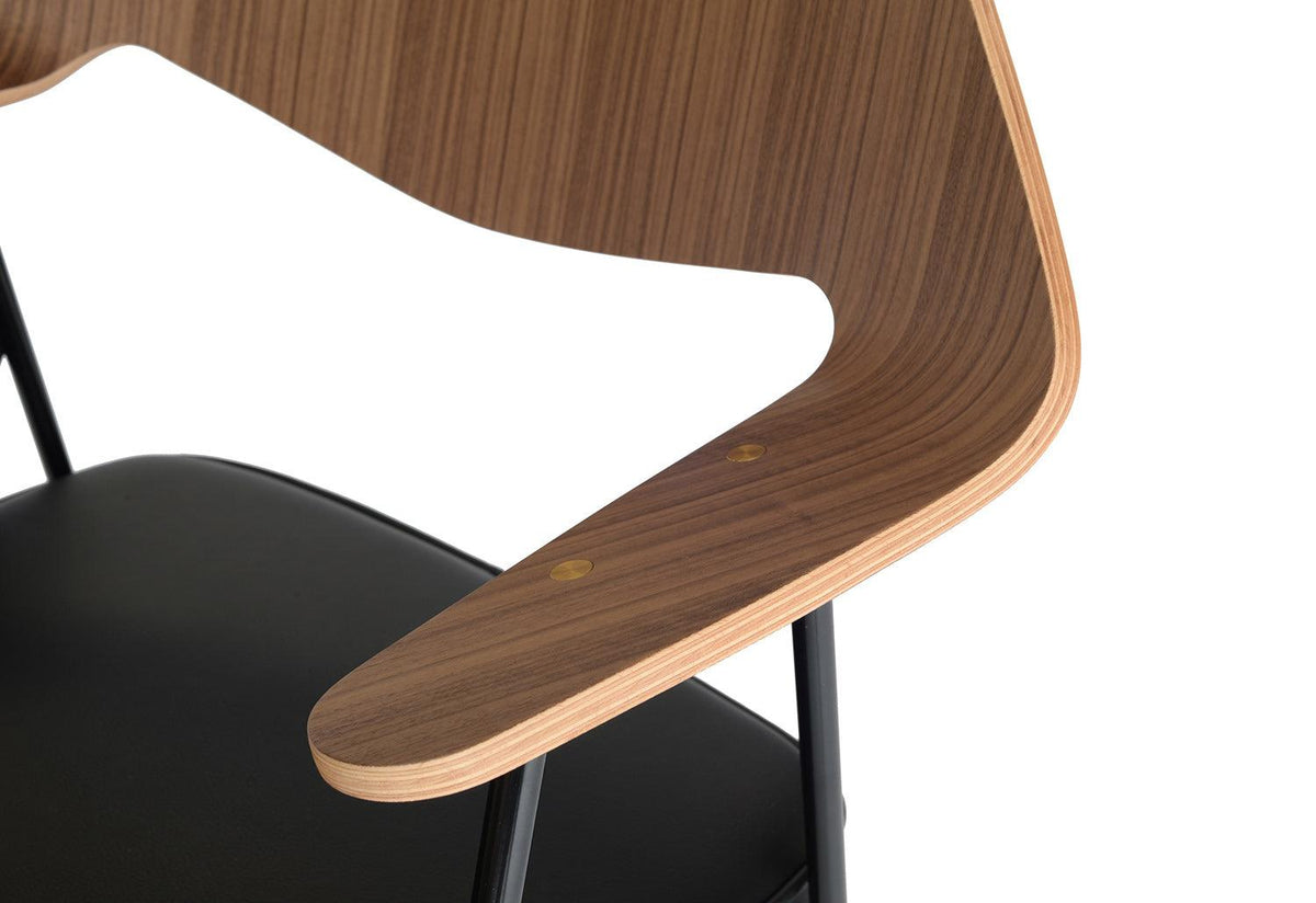 675 Armchair, Robin day, Case furniture
