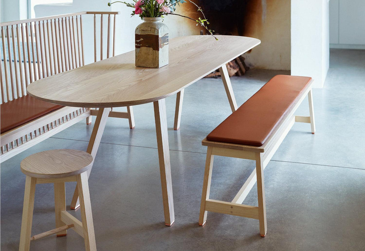 Bench 443, Ilse crawford, De la espada