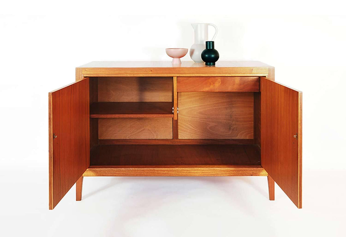 Booth and Ledeboer cabinet | 1951