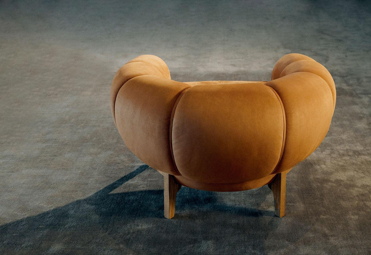 Croissant Lounge Chair, Illum wikkelsø, Gubi