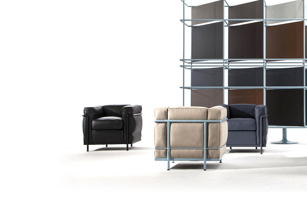 2 Fauteuil Grand Confort | Petit Modèl | Enamel Base, Le corbusier jeanneret perriand, Cassina