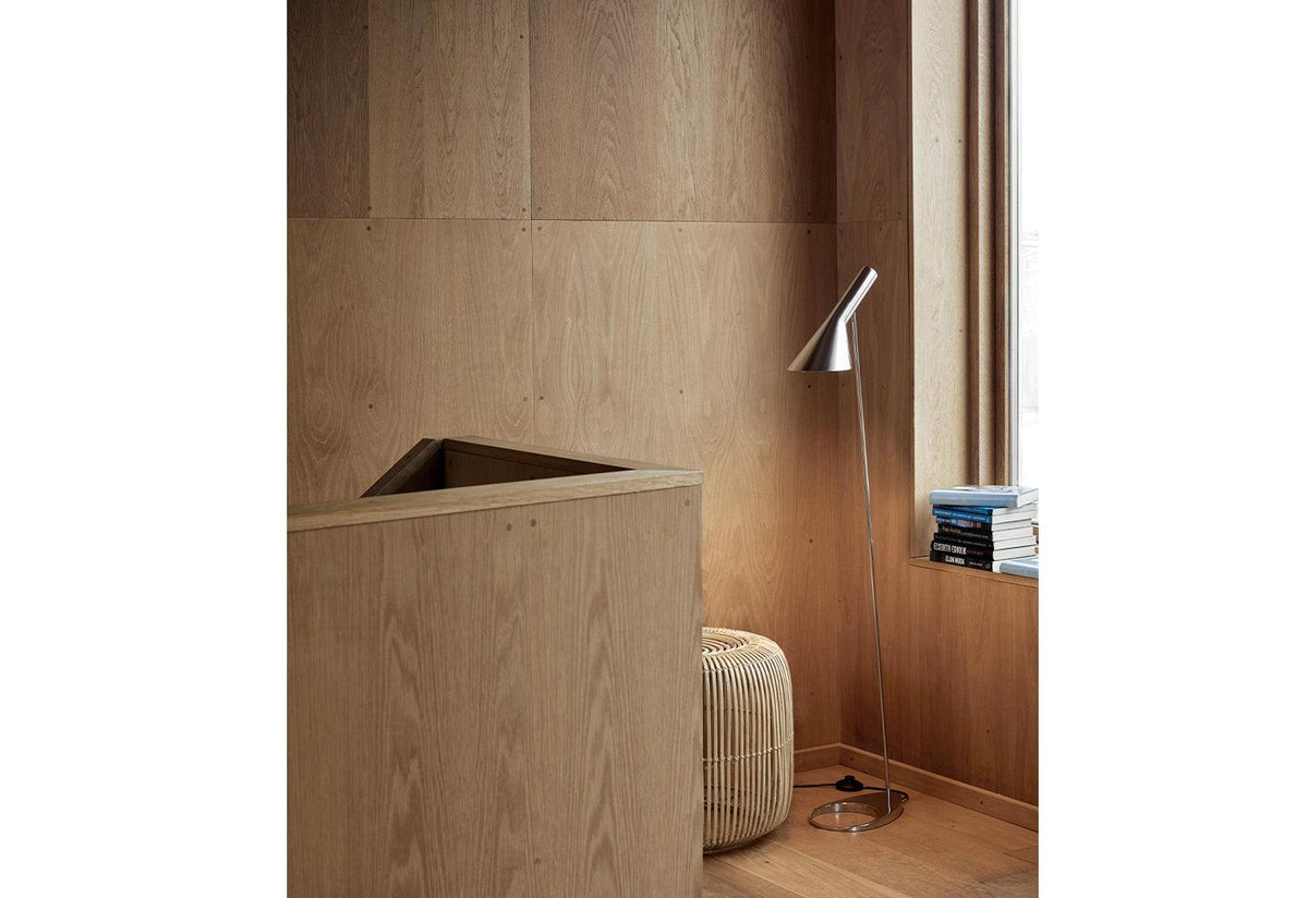 AJ Floor Light, Arne jacobsen, Louis poulsen