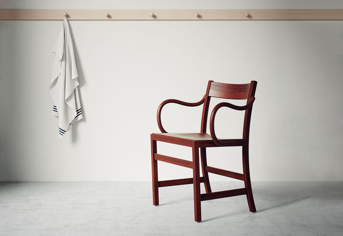 Waiter XL Armchair, Chris martin, Massproductions