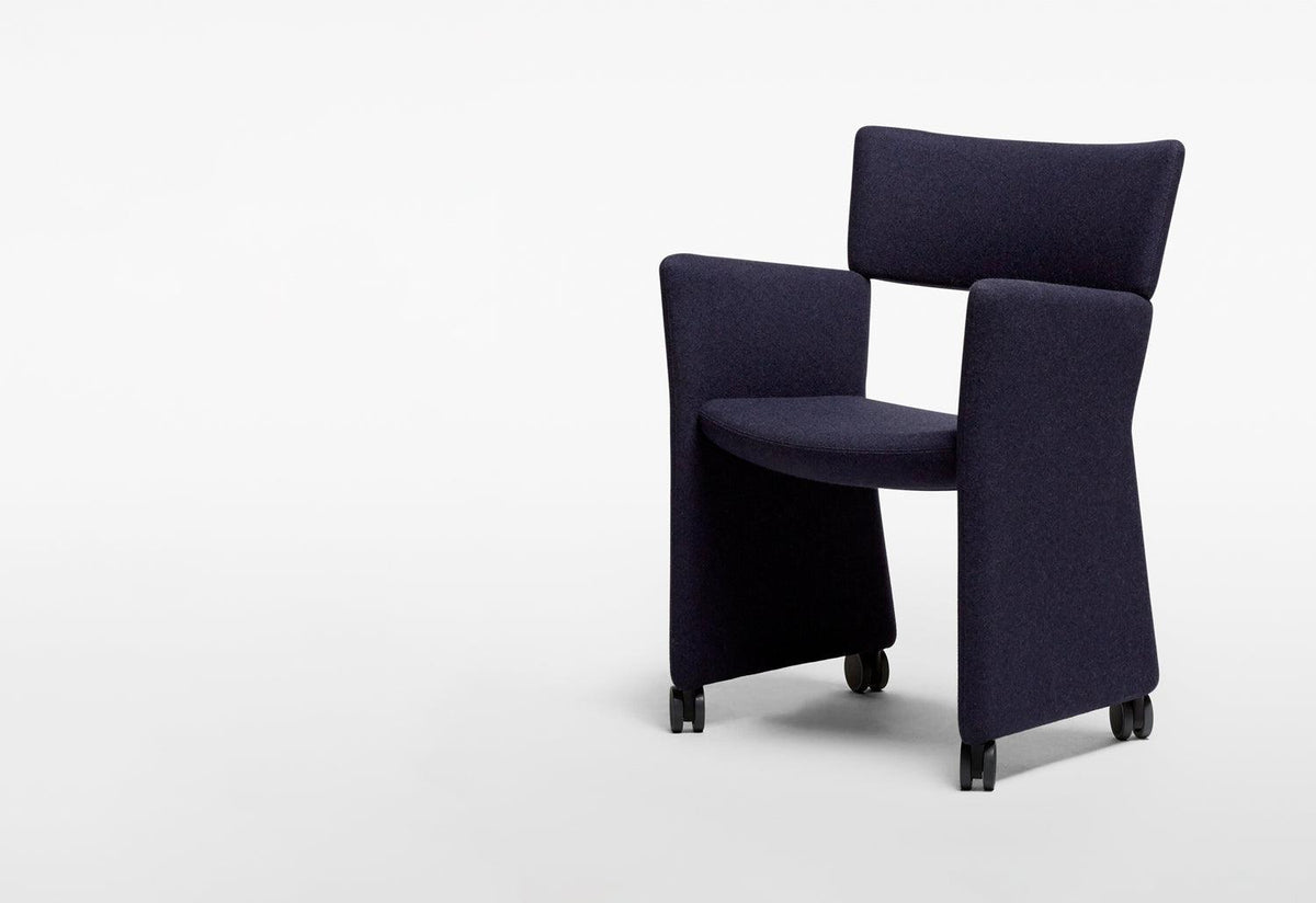 Crown Armchair, Chris martin, Massproductions