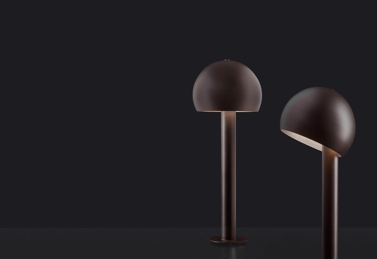 Otto Outdoor Lamp, Federica farina, Oluce