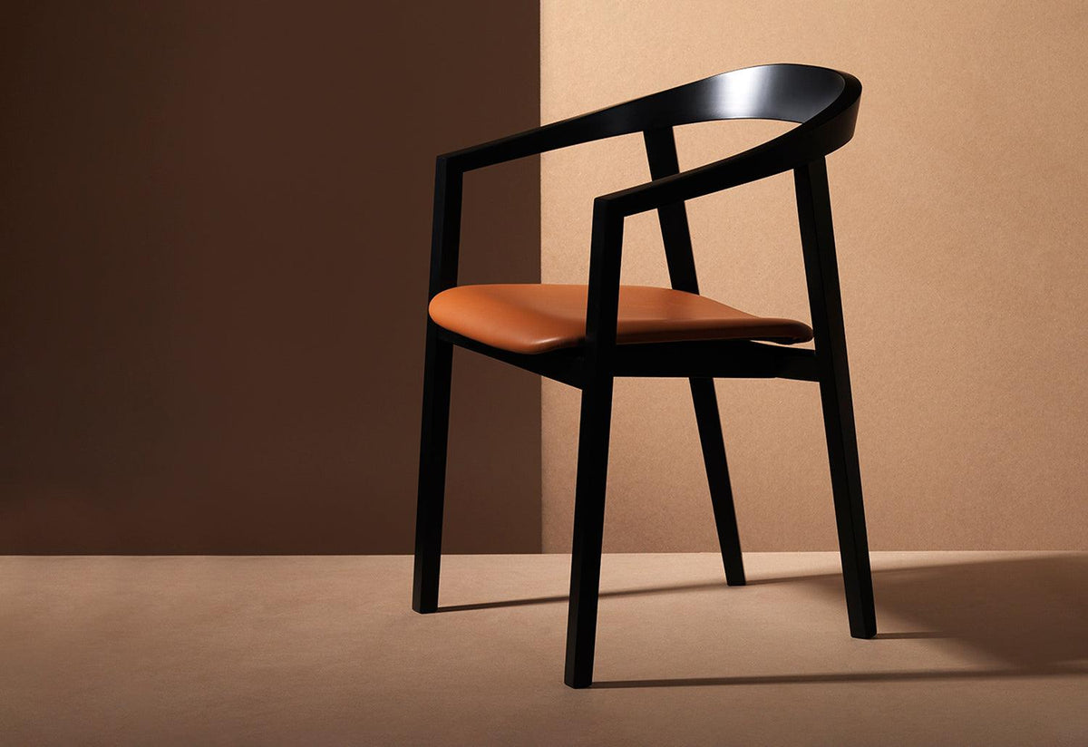 Ro Armchair, Tomoko azumi, Zilio a and c