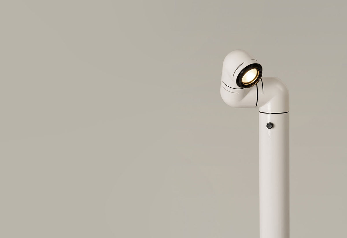 Tatu Alta Floor Lamp, Andre ricard, Santa and cole