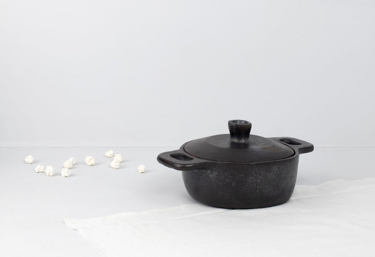 Karipot Cooking Pots, Tiipoi