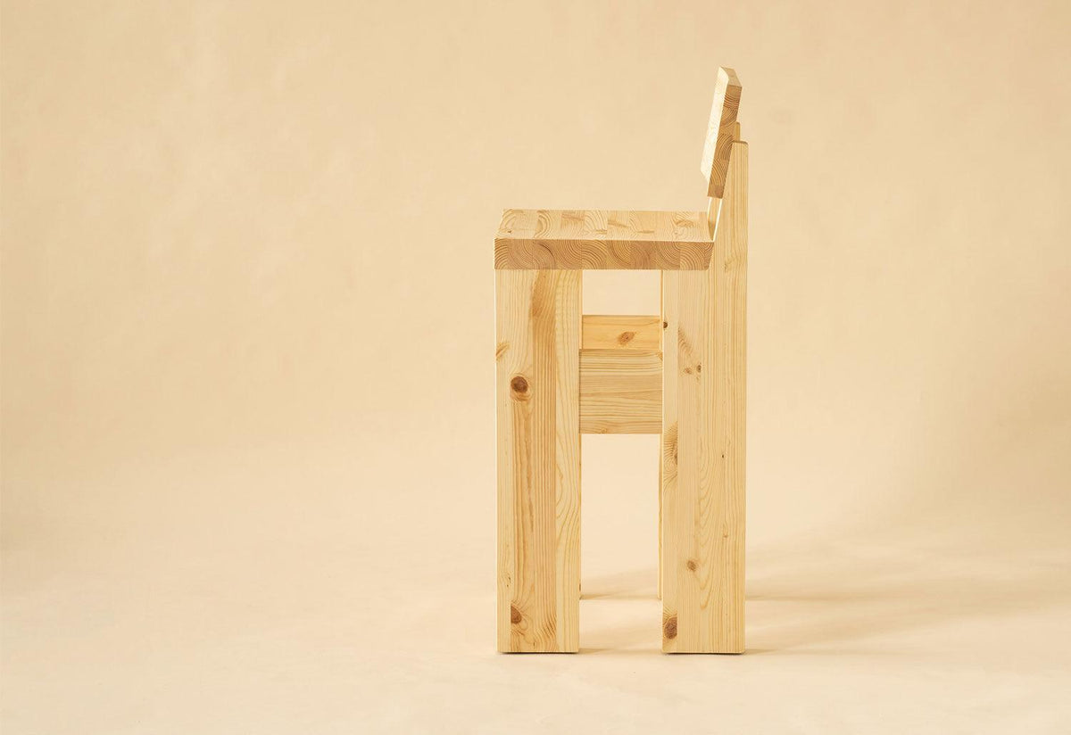 001 Bar Stool, Vaarnii