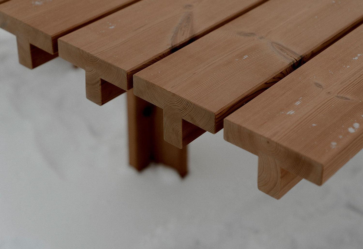 013 Osa Outdoor Dining Table, Henrik tjaerby, Vaarnii