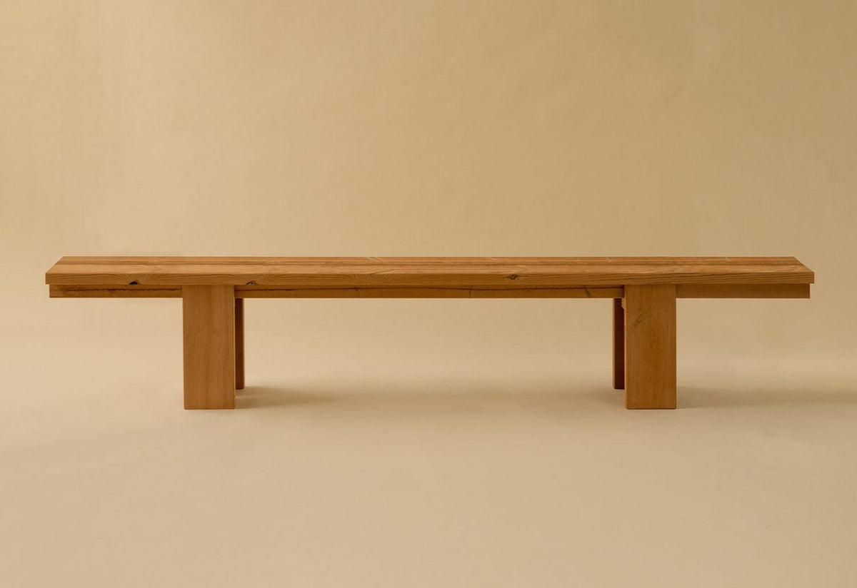013 Osa Outdoor Bench, Henrik tjaerby, Vaarnii