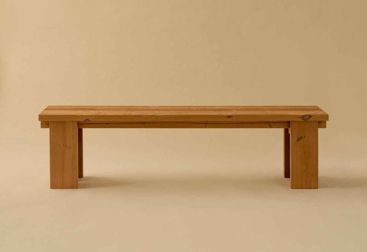 013 Osa Outdoor Bench, Henrik tjaerby, Vaarnii