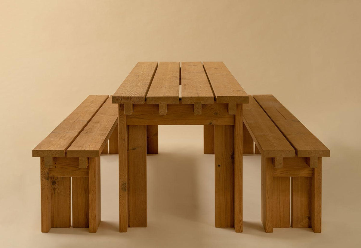 013 Osa Outdoor Bench, Henrik tjaerby, Vaarnii