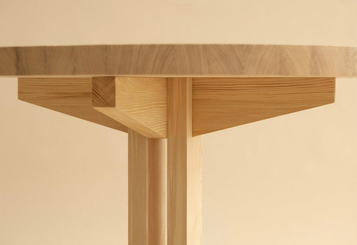 001 Dining Table Round, Fredrik paulsen, Vaarnii