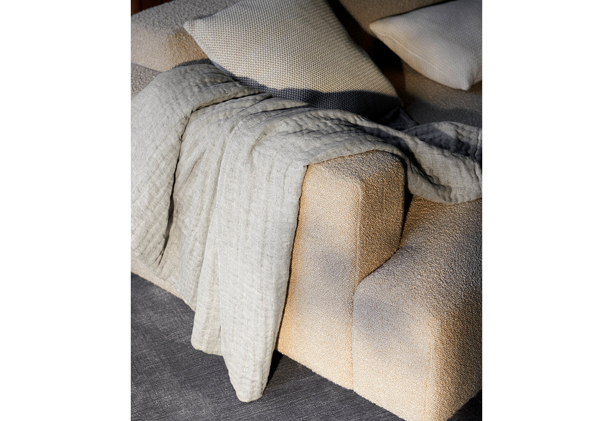 Develius Sofa | Configuration E, Edward van vliet, Andtradition