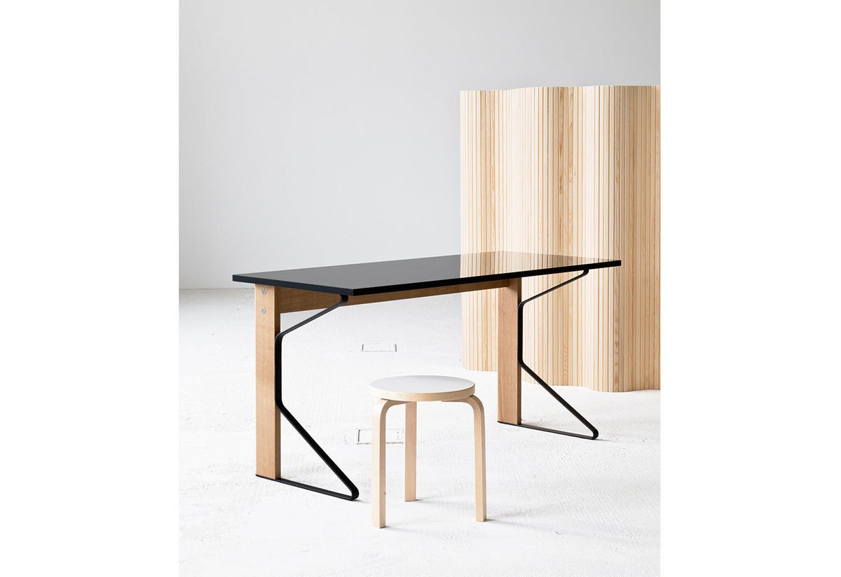 Kaari Desk, Ronan and erwan bouroullec, Artek