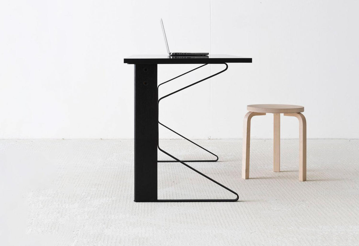 Kaari Desk, Ronan and erwan bouroullec, Artek