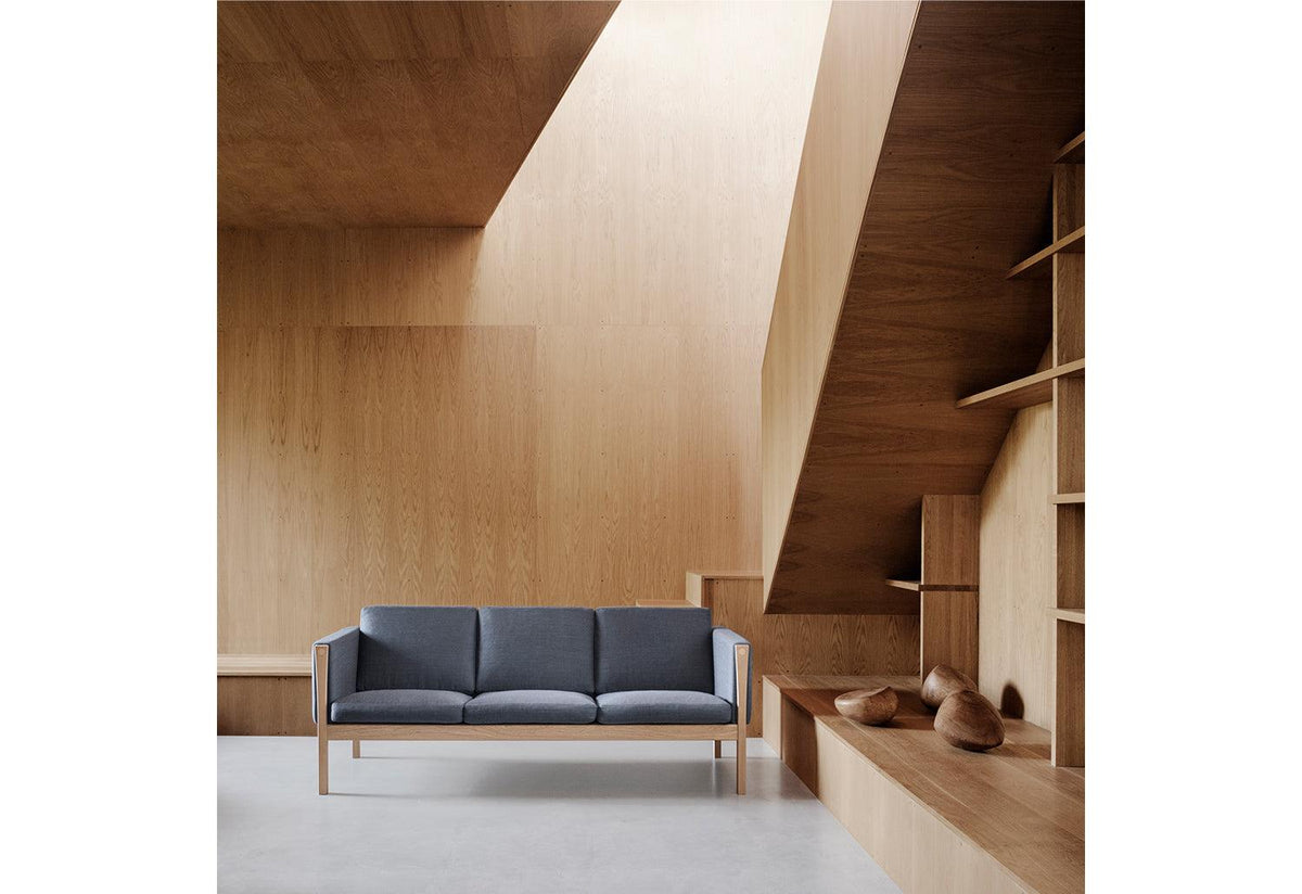 CH163 Three-Seat Sofa, Hans wegner, Carl hansen and son
