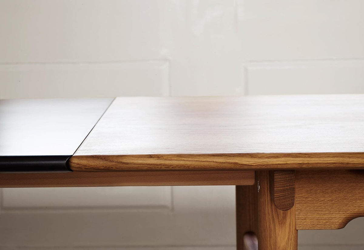 CH327 Dining Table, Hans wegner, Carl hansen and son