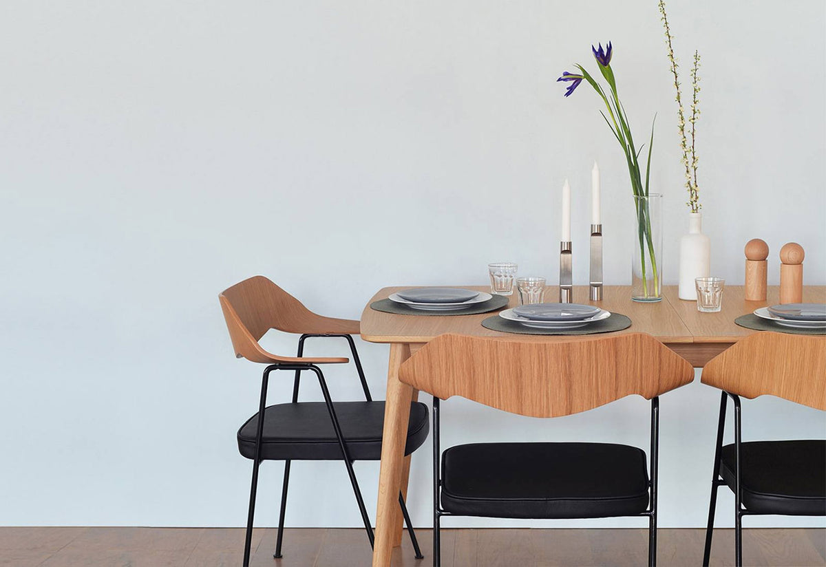 675 Armchair, Robin day, Case furniture