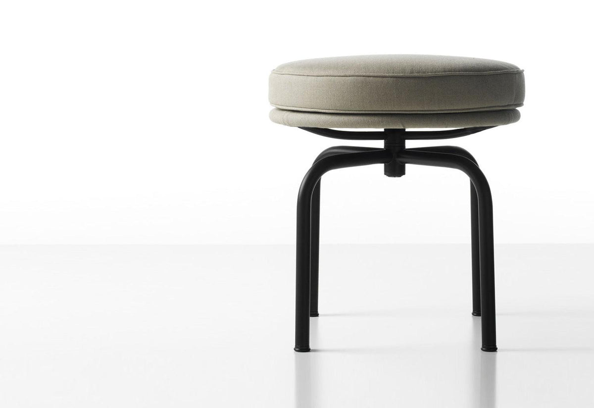 8 Tabouret Tournant, Le corbusier jeanneret perriand, Cassina