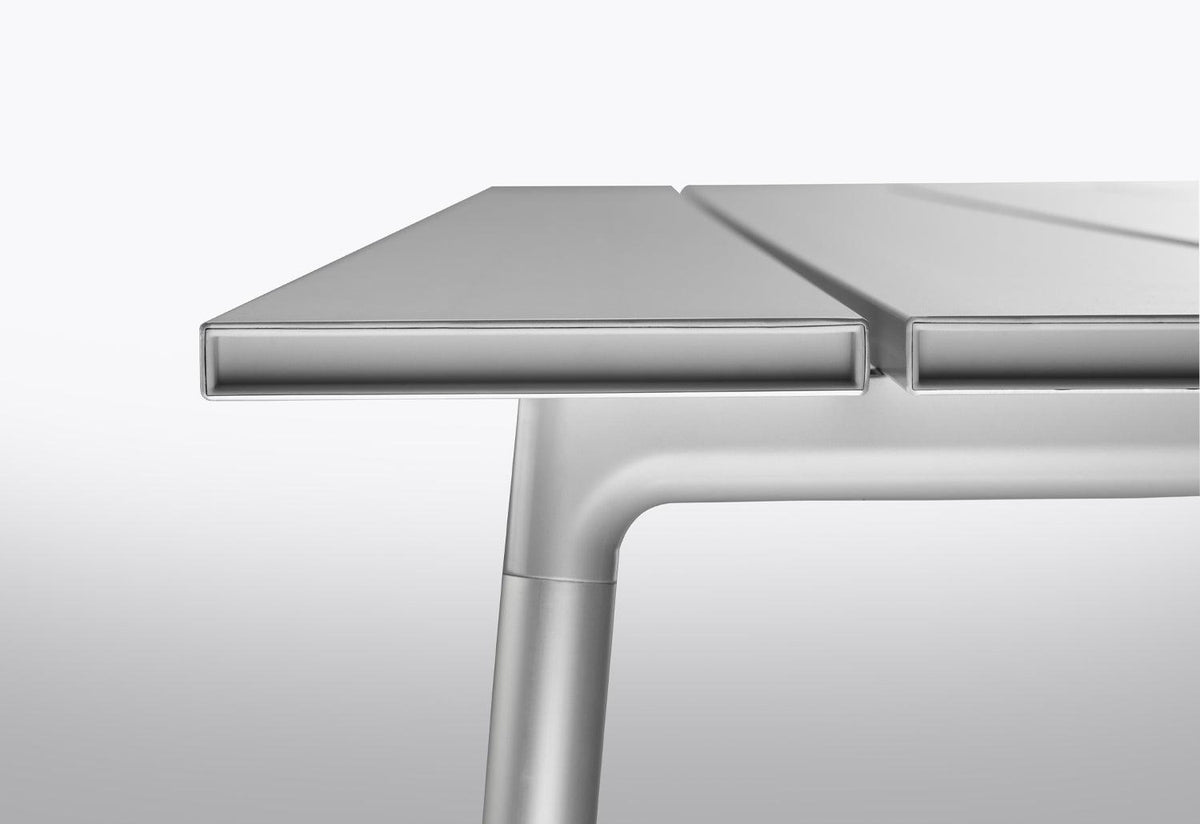 Run Table, Sam hecht and kim colin, Emeco