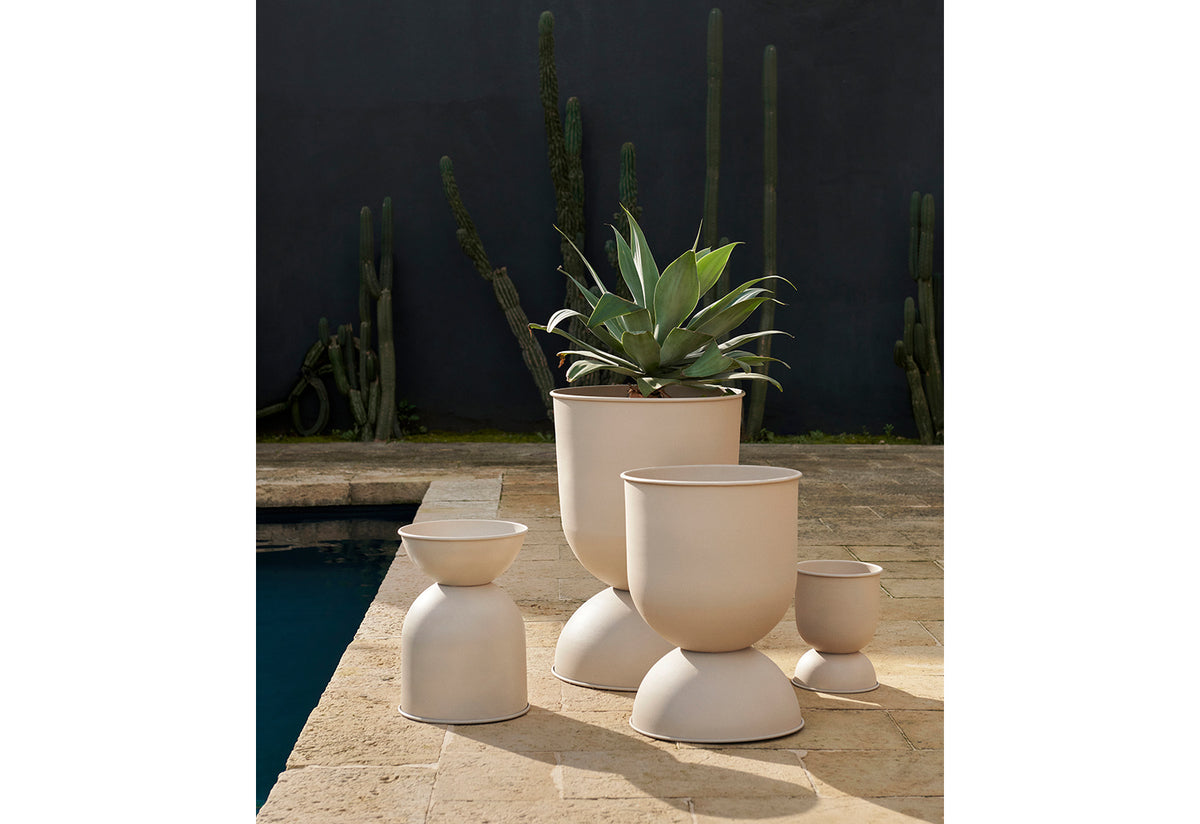 Hourglass Pot, Ferm living
