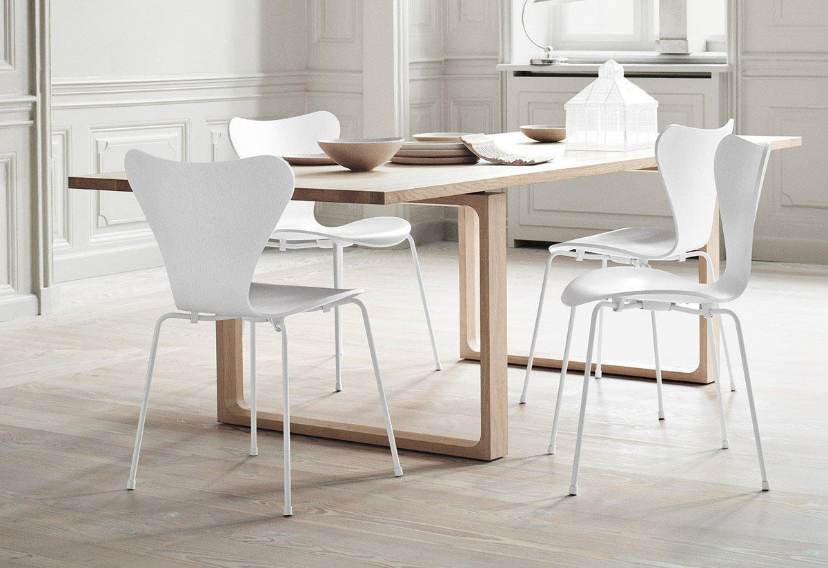 Essay Table, Cecilie manz, Fritz hansen