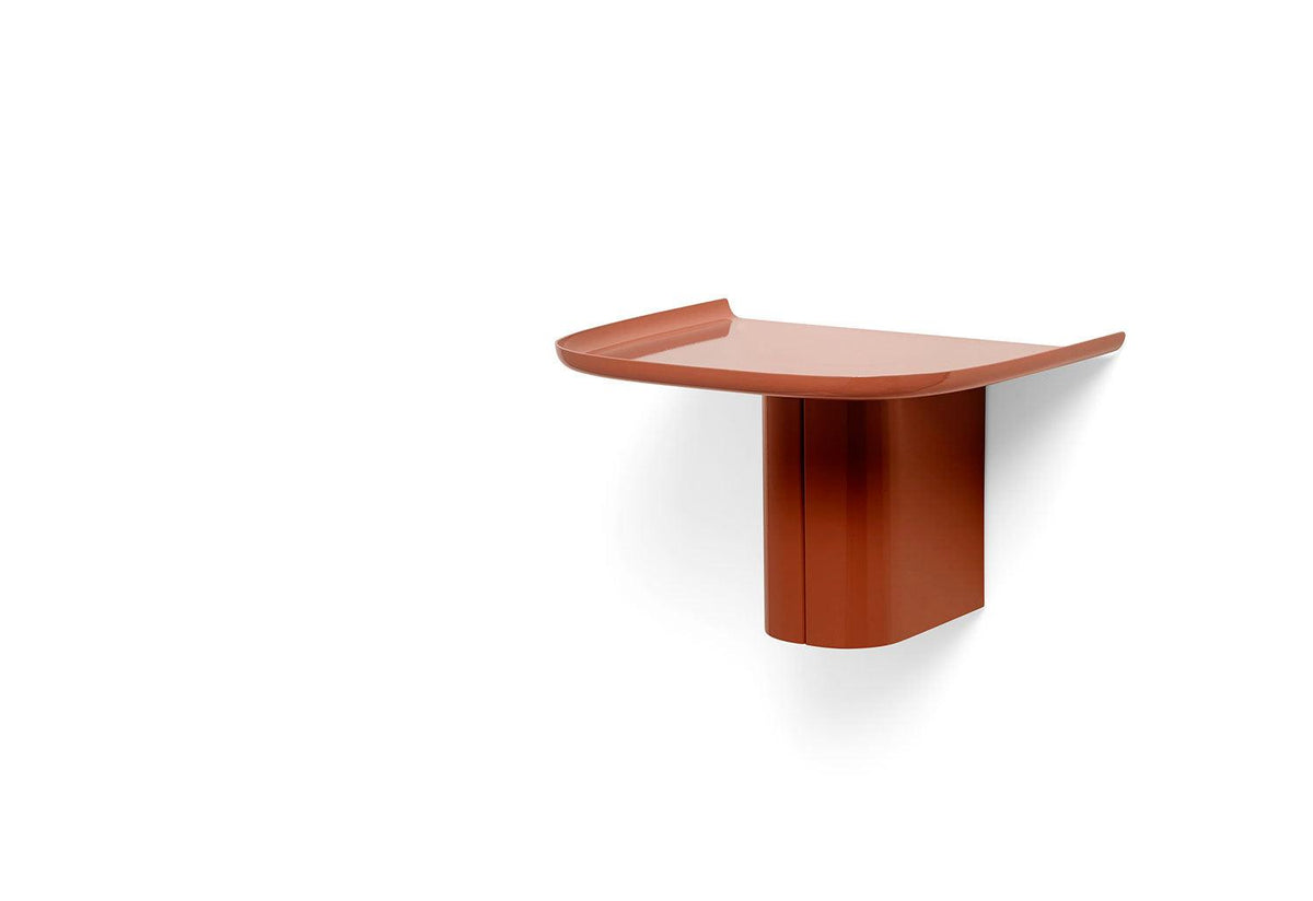 Korpus Shelf, Andreas bergsaker, Hay