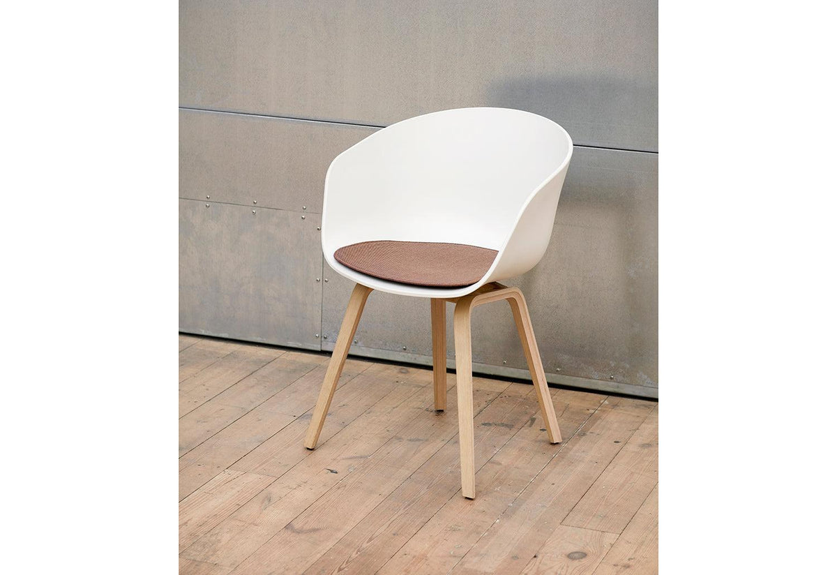 AAC 22 Chair | Upholstered Seat, Hee welling, Hay