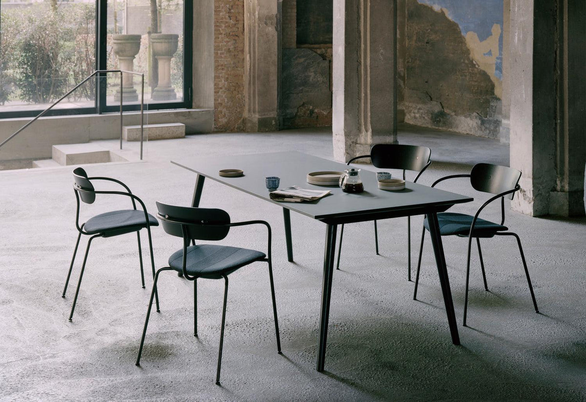 In Between Dining Table, Sami kallio, Andtradition