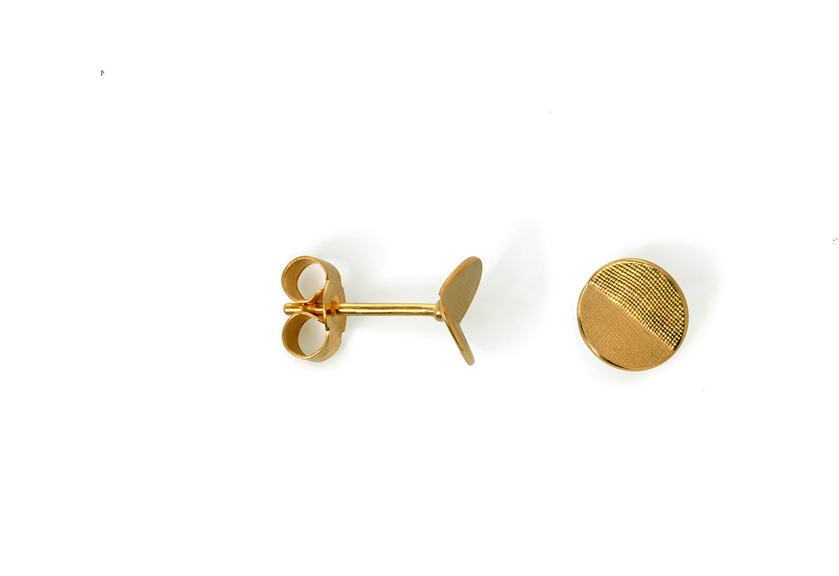 Point 4 Stud Earrings | Bent Circle, Kei tominaga