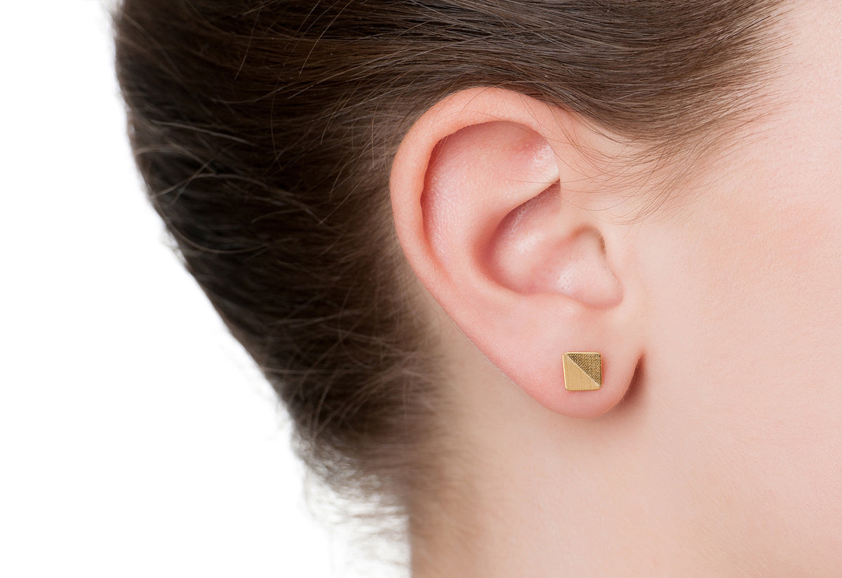 Point 4 Stud Earrings | Bent Square, Kei tominaga