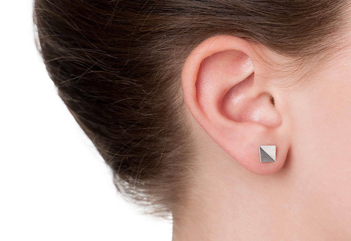 Point 4 Stud Earrings | Bent Square, Kei tominaga