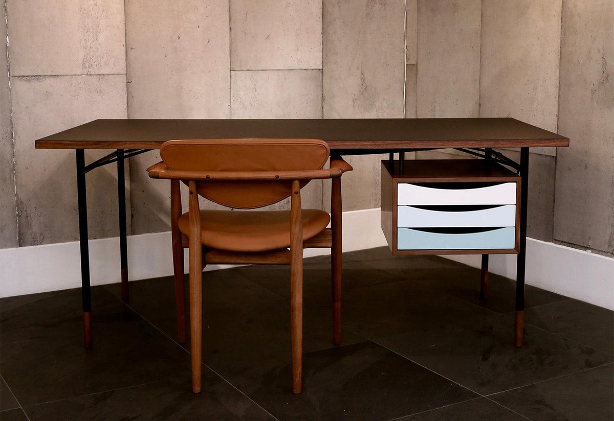 Nyhavn Desk with Tray Unit, Finn juhl, House of finn juhl