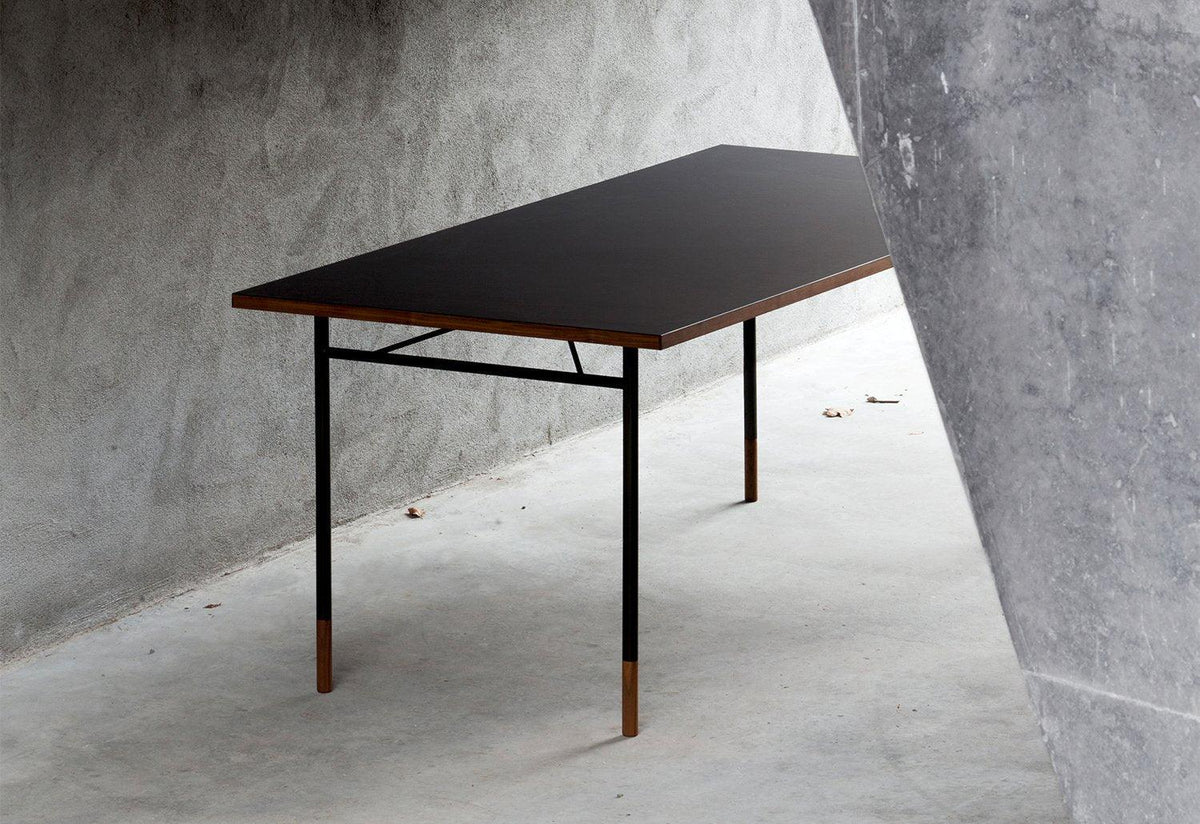 Nyhavn Desk, Finn juhl, House of finn juhl