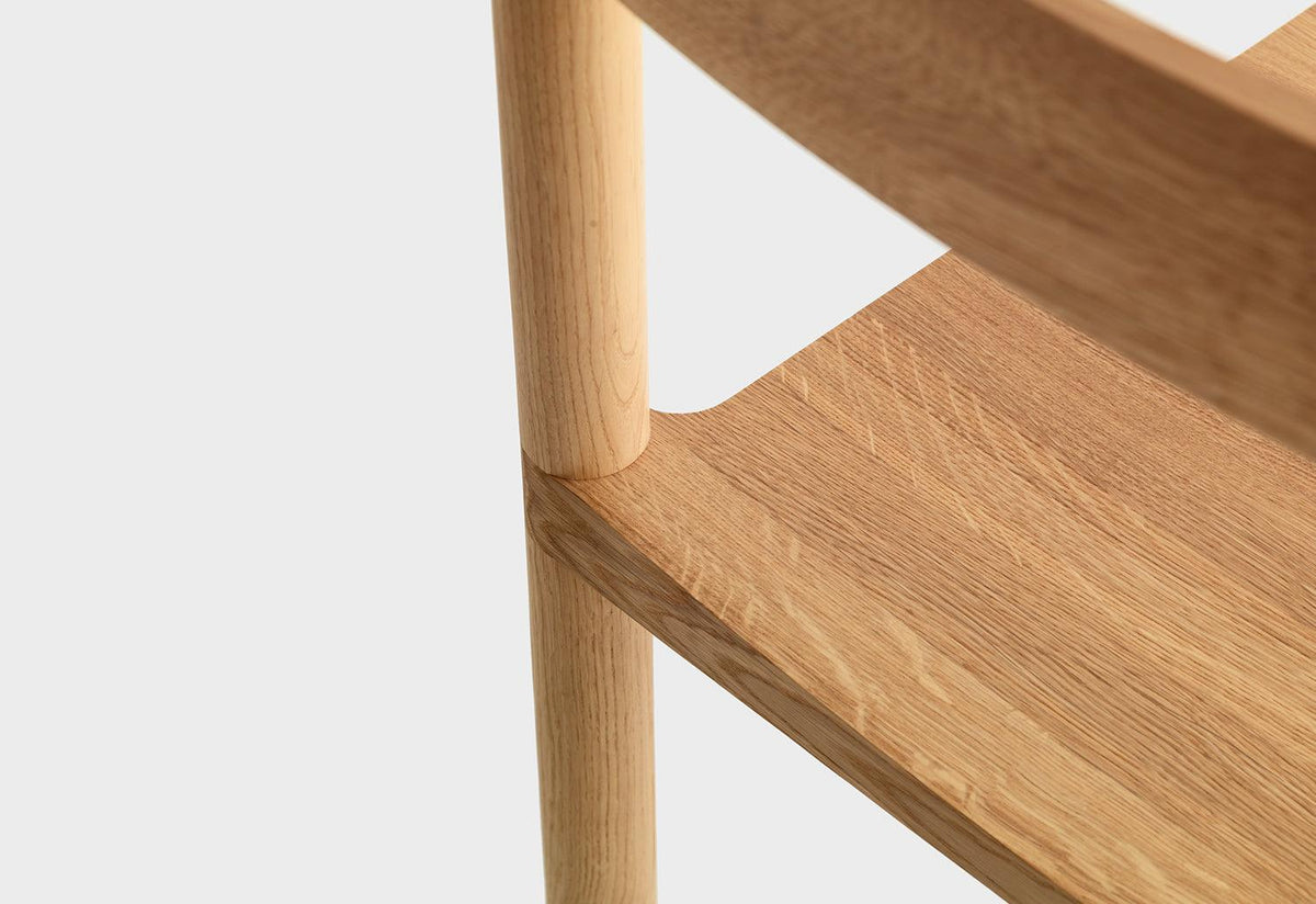Pier Chair, Leonard kadid, Resident