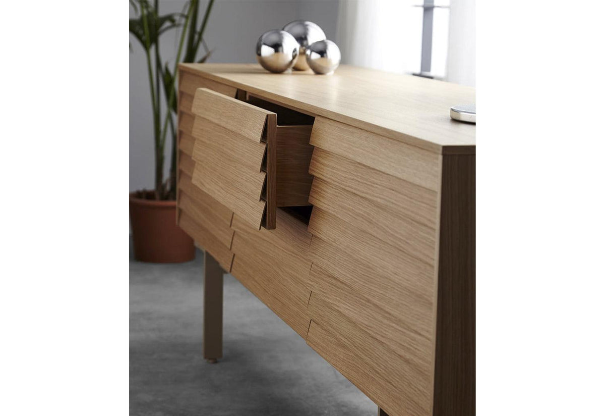 Sussex Plinth Sideboard | 178, Terence woodgate, Punt