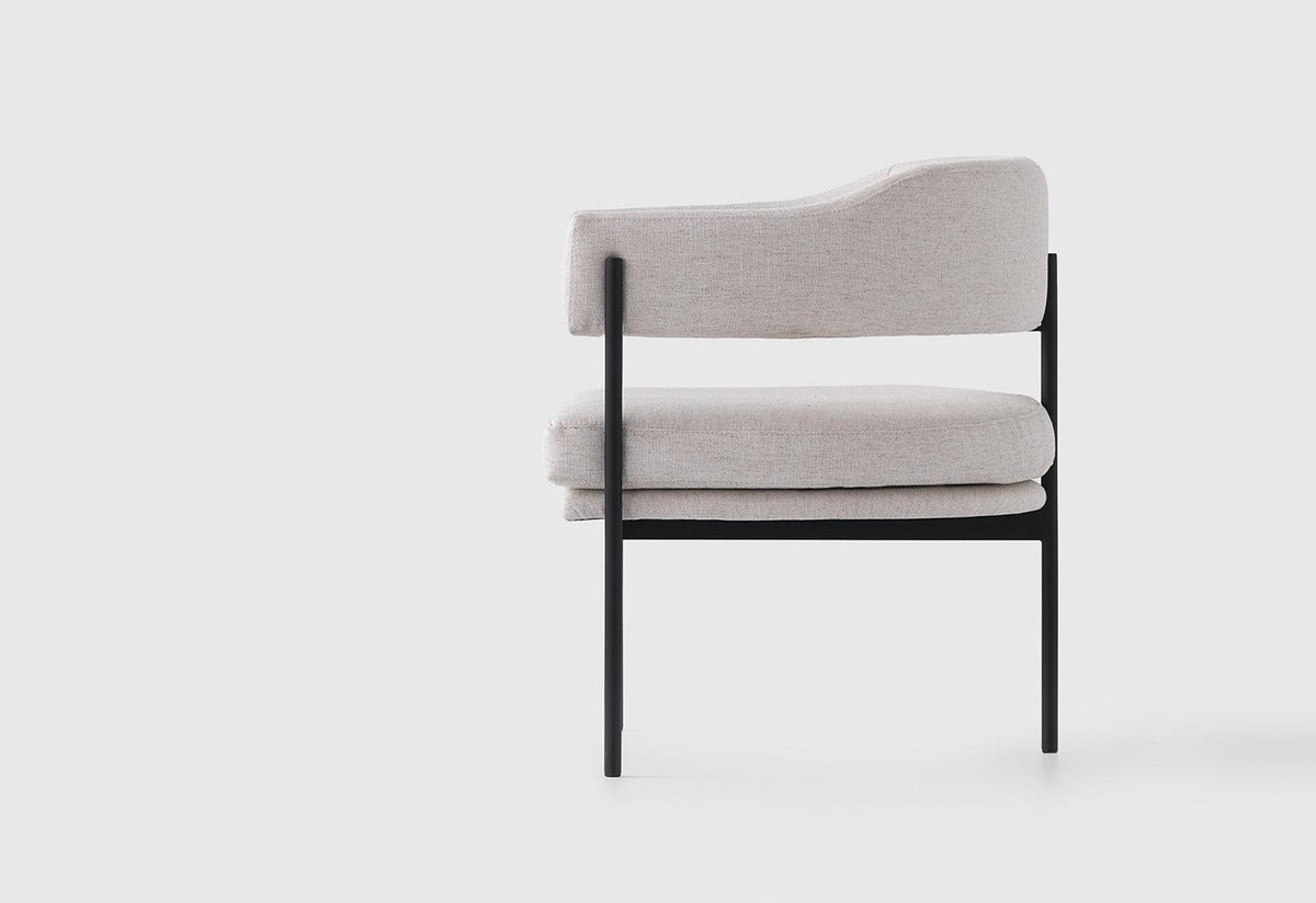 Isabella Chair, Simon james, Resident