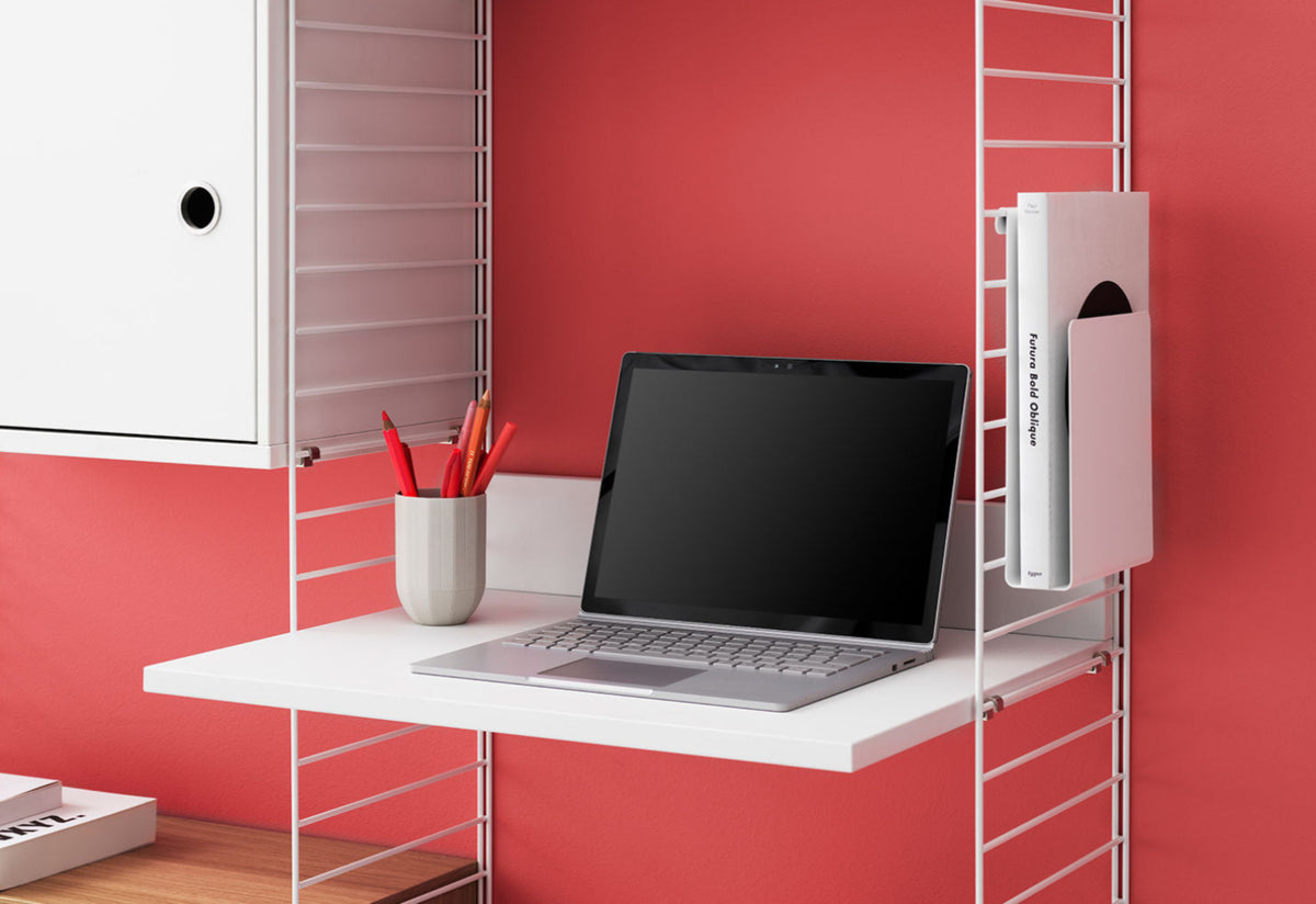 String System | Media Shelf, Nisse strinning, String
